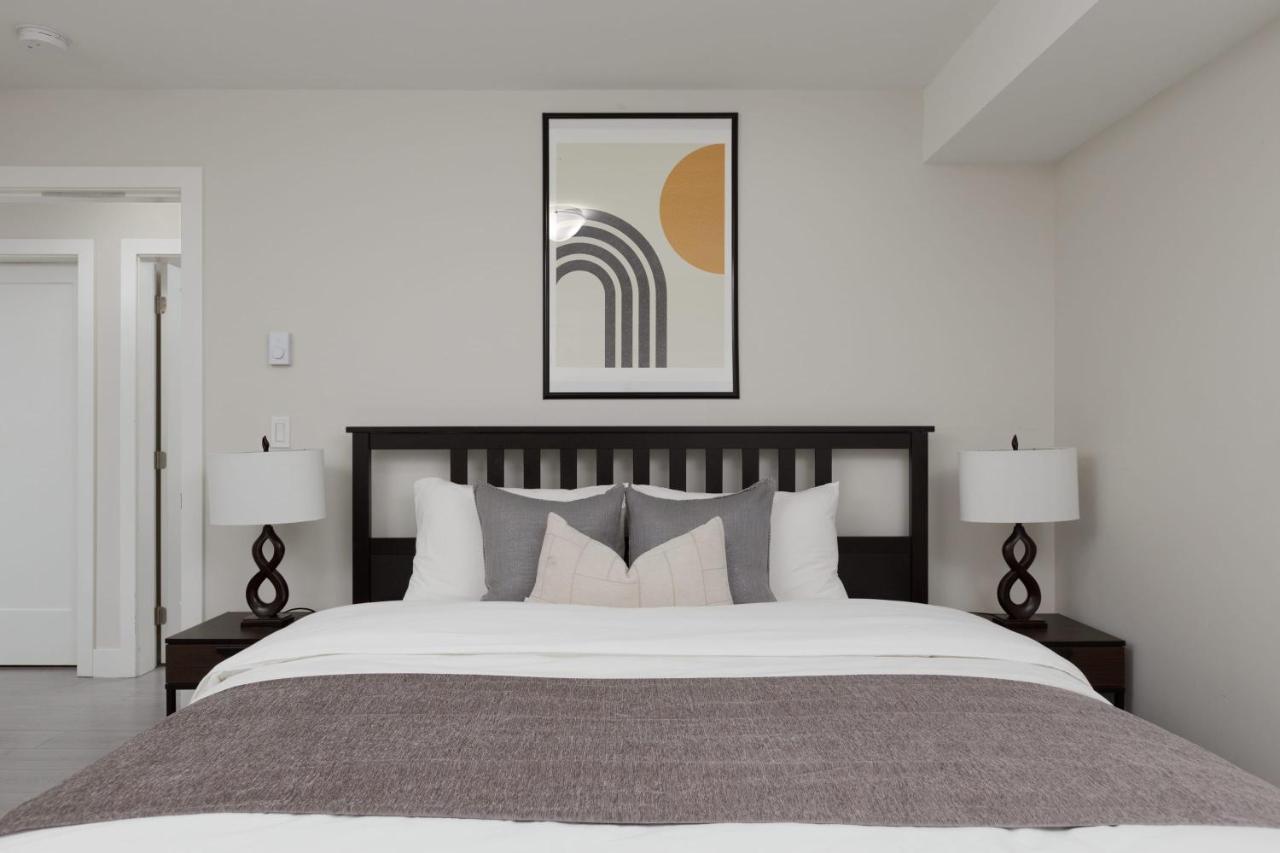 فيلا Tastefully Furnished And Newly Updated 2 Bd Central Lynn Valley شمال فانكوفر المظهر الخارجي الصورة