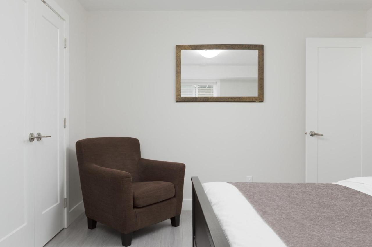فيلا Tastefully Furnished And Newly Updated 2 Bd Central Lynn Valley شمال فانكوفر المظهر الخارجي الصورة